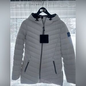 BRAND NEW Moose Knuckles jacket